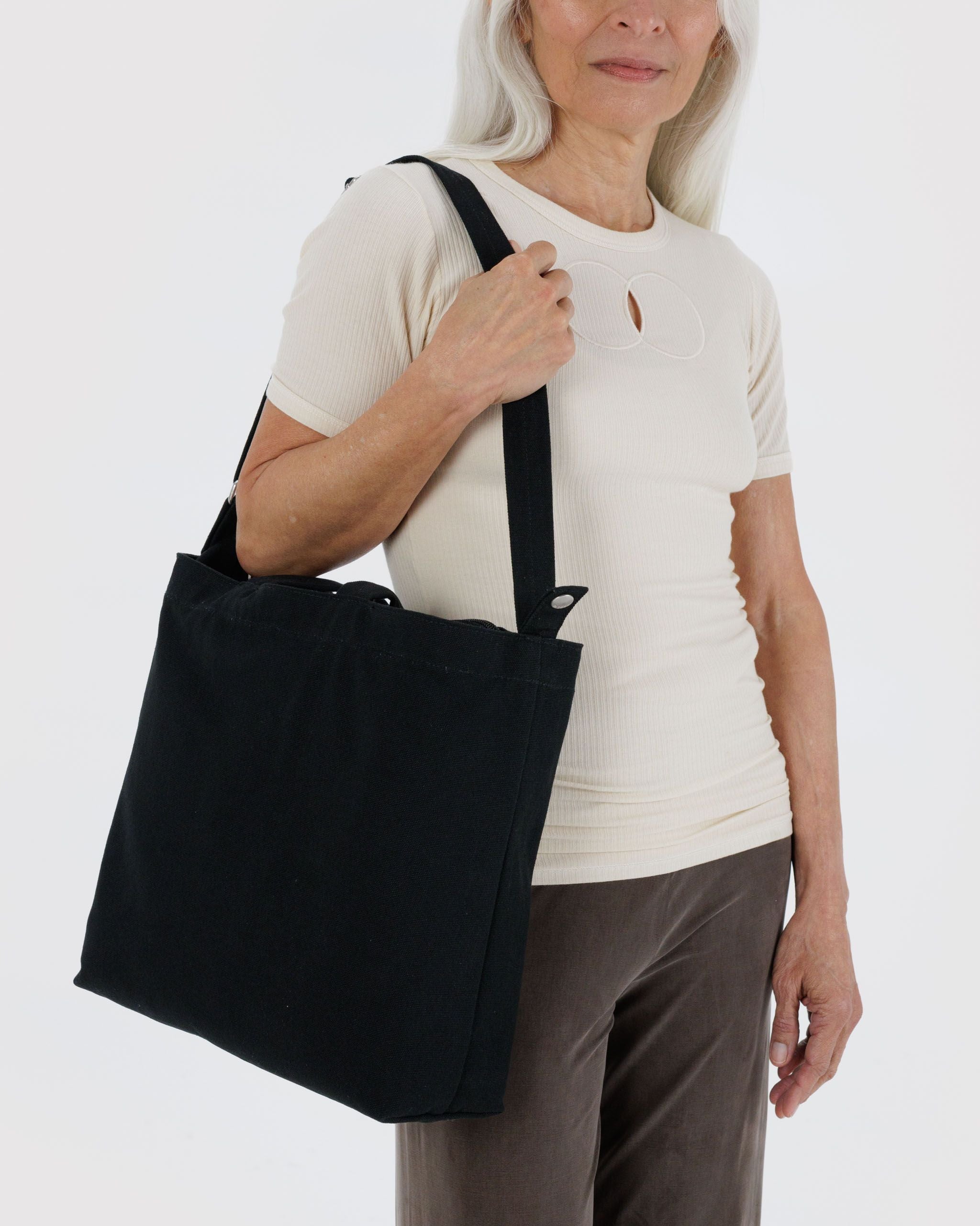 Horizontal Zip Duck Bag - Black